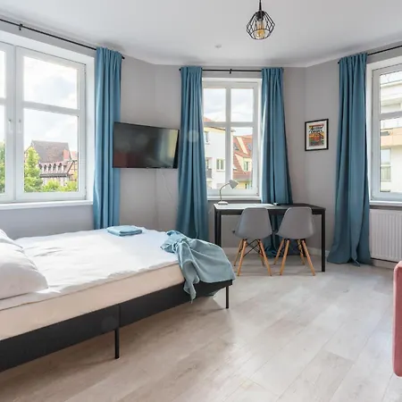 Mynest Poplinskich * 포즈난